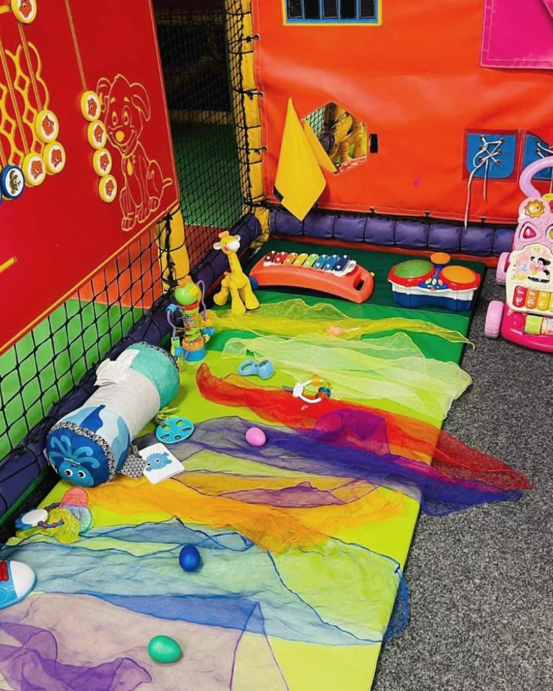 Baby sensory area - Little Dickie Birds